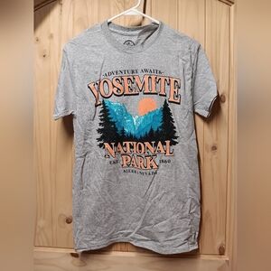 Yosemite National Park Graphic T-Shirt NWT